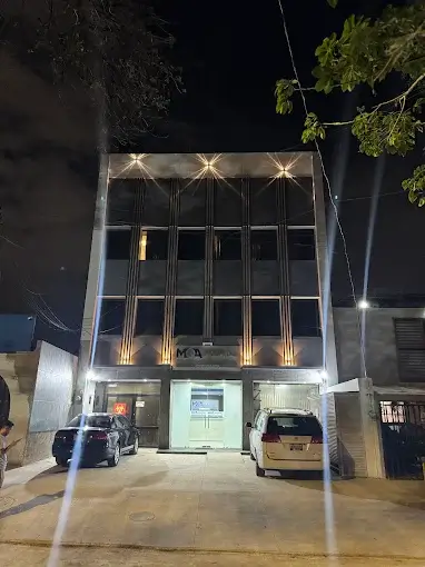 Exterior del Hospital MQA Guadalajara - Fachada moderna y accesible en Guadalajara, Jalisco